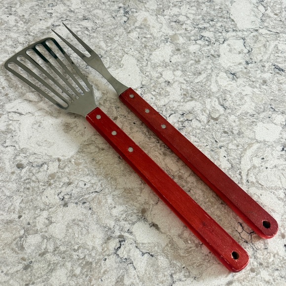 Tablecraft Heavy Duty Long Handled Redwood BBQ Grill Tool Set - Picture 3 of 5